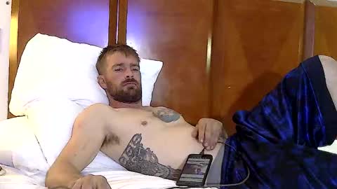 Snapshot of redheadlover828 chatting on October 28, 9:12 am Kevin online show from October 28, 9:12 am