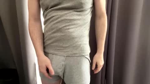 Snapshot of redman8551 chatting on January 11, 3:31 pm redman8551 online show from January 11, 3:31 pm