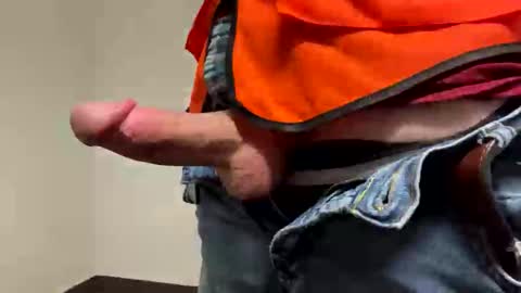 Snapshot of redman8551 chatting on October 2, 1:59 pm redman8551 online show from October 2, 1:59 pm