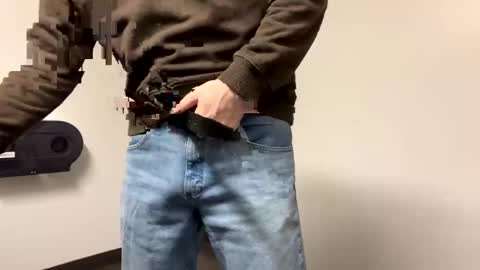 Snapshot of redman8551 chatting on January 8, 1:41 pm redman8551 online show from January 8, 1:41 pm