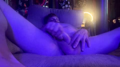 Snapshot of reeferleefer chatting on February 15, 2:00 pm Lee online show from February 15, 2:00 pm