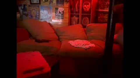 Snapshot of reeferleefer chatting on September 28, 1:36 am Lee online show from September 28, 1:36 am