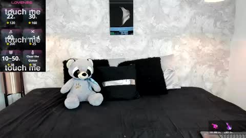 Snapshot of regan_pearson chatting on February 13, 3:07 am Regan online show from February 13, 3:07 am