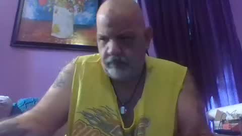 Snapshot of reggieroux chatting on September 21, 10:10 pm reggie online show from September 21, 10:10 pm