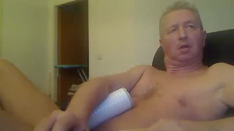 reini7211 online show from November 14, 2:04 am