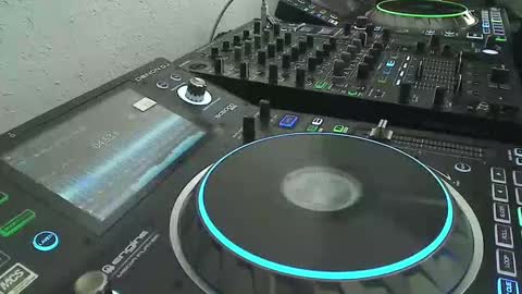 GearPorn online show from December 12, 6:42 pm