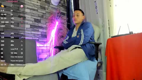 Snapshot of rey_masterhot chatting on October 7, 9:30 pm reymasterhot online show from October 7, 9:30 pm