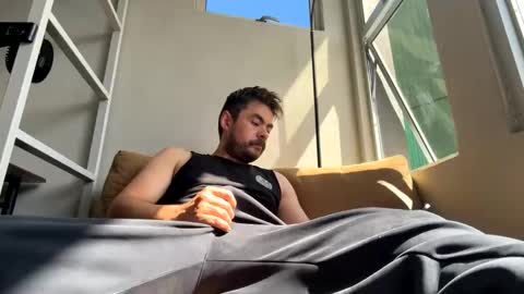 rgneo online show from February 15, 4:04 pm