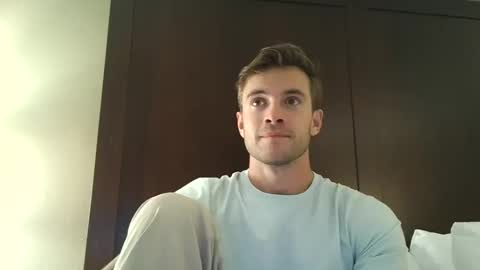 Ryan online show from October 16, 3:03 am