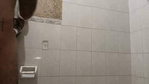 rhinoley online show from November 5, 7:10 am