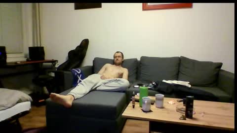 ricciardio online show from February 1, 1:59 am