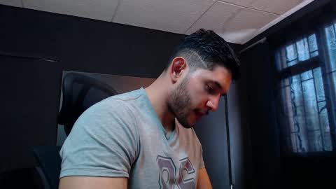 Ricardo online show from November 11, 2:33 pm