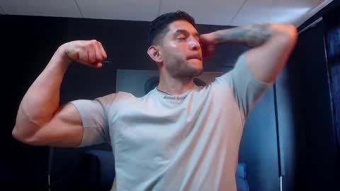 Ricardo online show from November 25, 2:19 pm