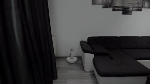 RichardDarell online show from February 19, 6:00 am