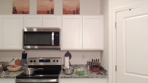 Snapshot of richiewest chatting on October 11, 1:31 am Richie online show from October 11, 1:31 am