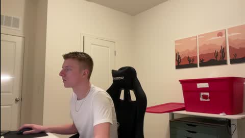 Snapshot of richiewest chatting on December 27, 12:07 am Richie online show from December 27, 12:07 am