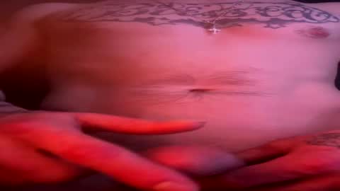 ricosuave0555 online show from May 19, 1:10 am