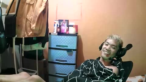 riiichie12 online show from November 11, 6:46 pm