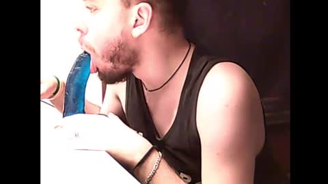 rivenderrr online show from February 17, 5:25 am