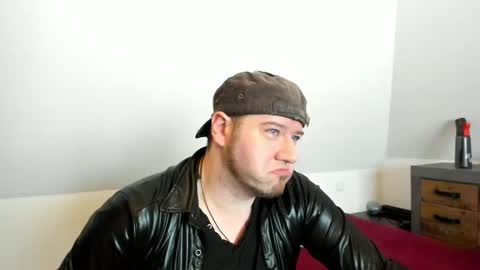 Snapshot of rlplover9 chatting on December 25, 4:43 pm rlplover9 online show from December 25, 4:43 pm