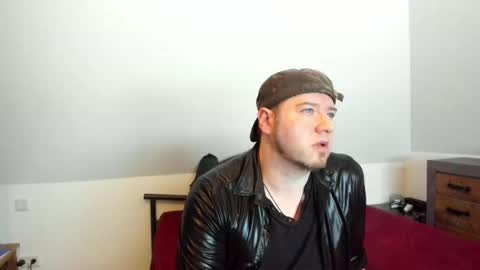 Snapshot of rlplover9 chatting on December 24, 5:23 pm rlplover9 online show from December 24, 5:23 pm