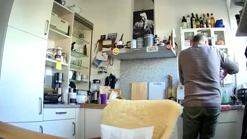 Snapshot of roadrunnerger chatting on January 11, 2:04 pm roadrunnerger online show from January 11, 2:04 pm