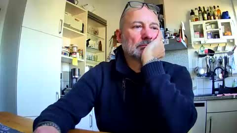 Snapshot of roadrunnerger chatting on January 10, 12:47 pm roadrunnerger online show from January 10, 12:47 pm