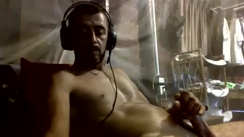 Snapshot of roadsidepicnic01 chatting on January 21, 10:01 am Daddy online show from January 21, 10:01 am