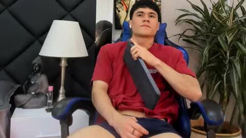 Roan Birkin online show from March 20, 10:35 pm