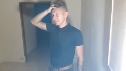 RoastingCorn online show from November 10, 7:02 am