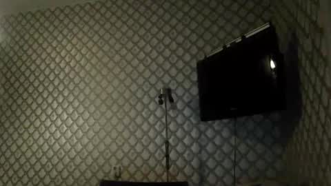 rob18997 online show from February 9, 6:01 pm