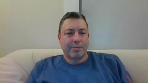 Snapshot of rob_bower_guy chatting on December 17, 3:39 am rob_bower_guy online show from December 17, 3:39 am
