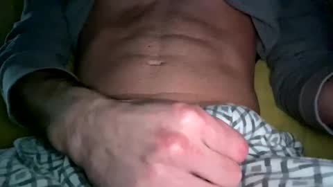 Snapshot of robbertoss chatting on February 5, 11:39 pm All4you online show from February 5, 11:39 pm