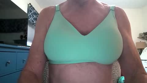 robert online show from November 9, 8:46 pm