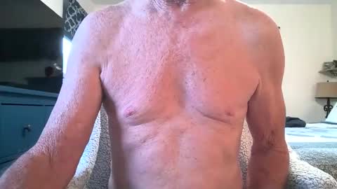 Snapshot of robert45556 chatting on October 2, 10:36 pm robert online show from October 2, 10:36 pm