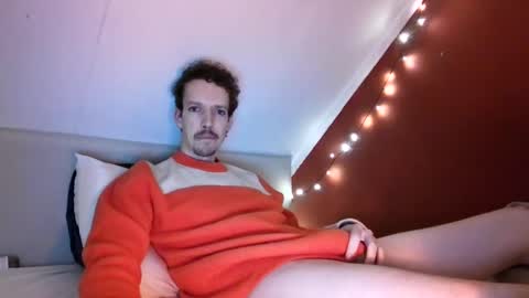 Robin online show from December 29, 3:03 pm