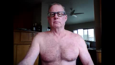 robo0000 online show from March 3, 7:32 pm