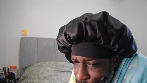 Snapshot of robo_cox chatting on September 9, 4:17 pm BBC America online show from September 9, 4:17 pm