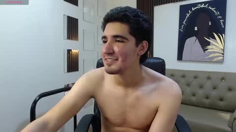 Roccoallegeri online show from April 10, 5:42 pm