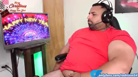 Snapshot of rodrixxx54 chatting on December 30, 10:45 pm rodrixxx54 online show from December 30, 10:45 pm
