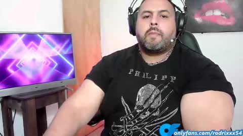 Snapshot of rodrixxx54 chatting on January 26, 11:18 pm rodrixxx54 online show from January 26, 11:18 pm