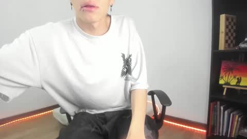 Roff Lust online show from February 17, 5:06 am