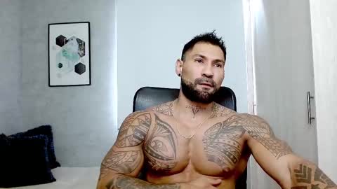 Snapshot of rogers_p chatting on March 6, 3:45 pm Rogers online show from March 6, 3:45 pm