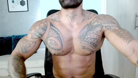 Snapshot of rogers_p chatting on January 17, 3:32 pm Rogers online show from January 17, 3:32 pm