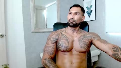 Snapshot of rogers_p chatting on October 4, 5:18 pm Rogers online show from October 4, 5:18 pm