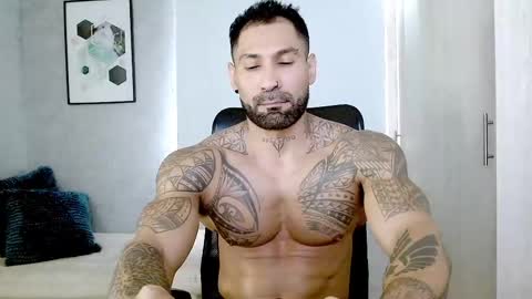 Snapshot of rogers_p chatting on February 11, 3:18 pm Rogers online show from February 11, 3:18 pm