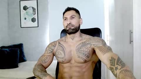 Snapshot of rogers_p chatting on February 18, 2:38 pm Rogers online show from February 18, 2:38 pm