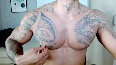 Snapshot of rogers_p chatting on February 2, 12:30 am Rogers online show from February 2, 12:30 am