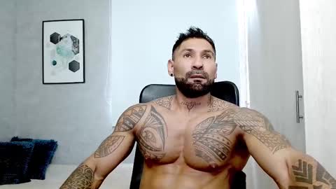 Snapshot of rogers_p chatting on March 3, 3:14 pm Rogers online show from March 3, 3:14 pm