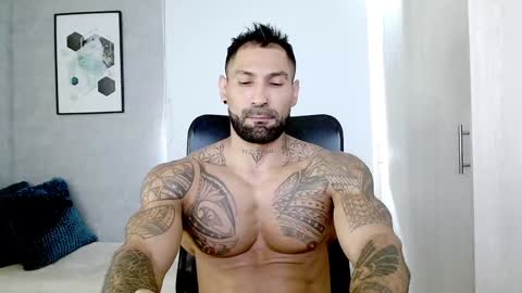 Snapshot of rogers_p chatting on January 29, 2:21 pm Rogers online show from January 29, 2:21 pm